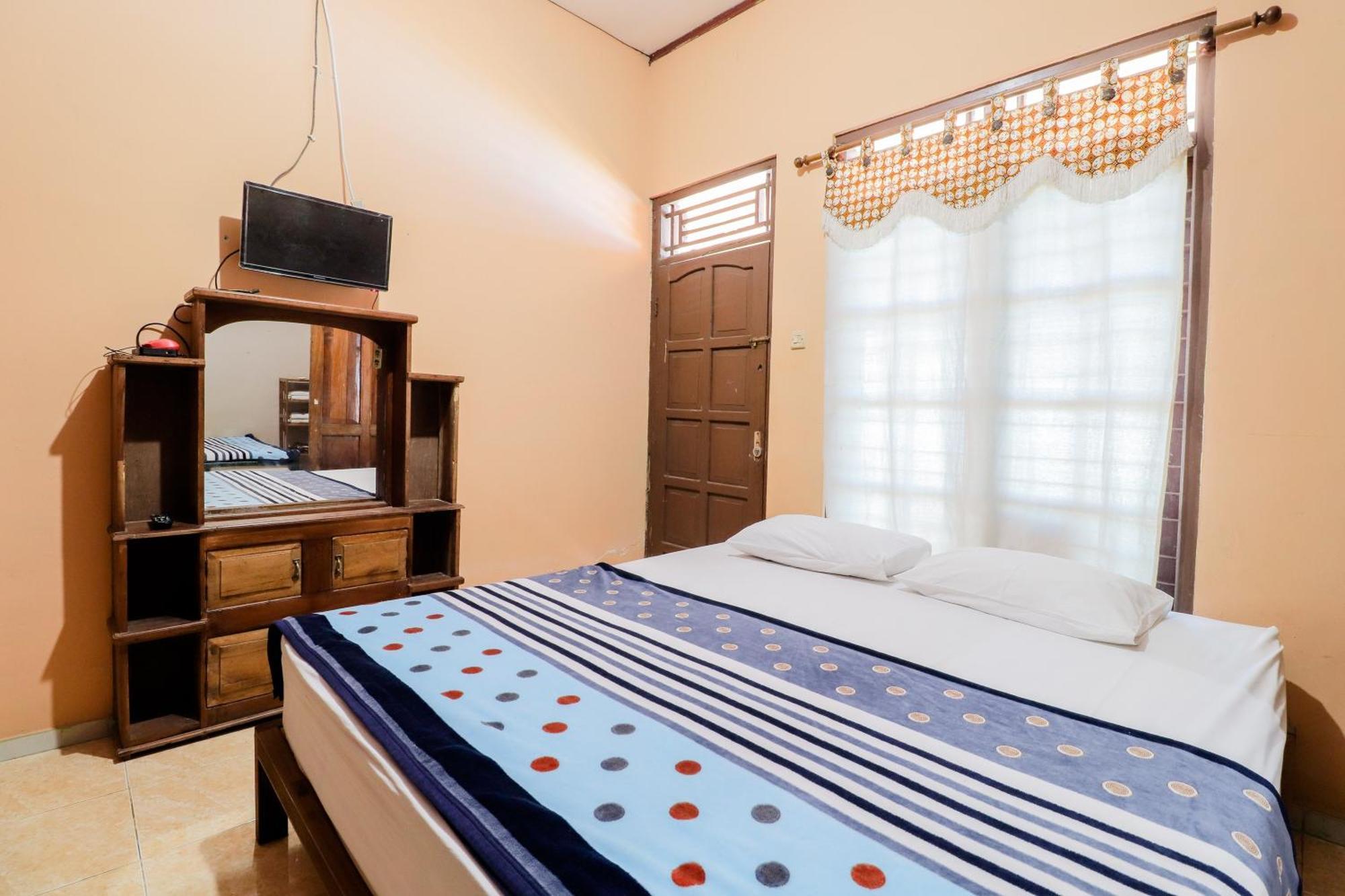 Nurudin House Apartamento Magelang Exterior foto