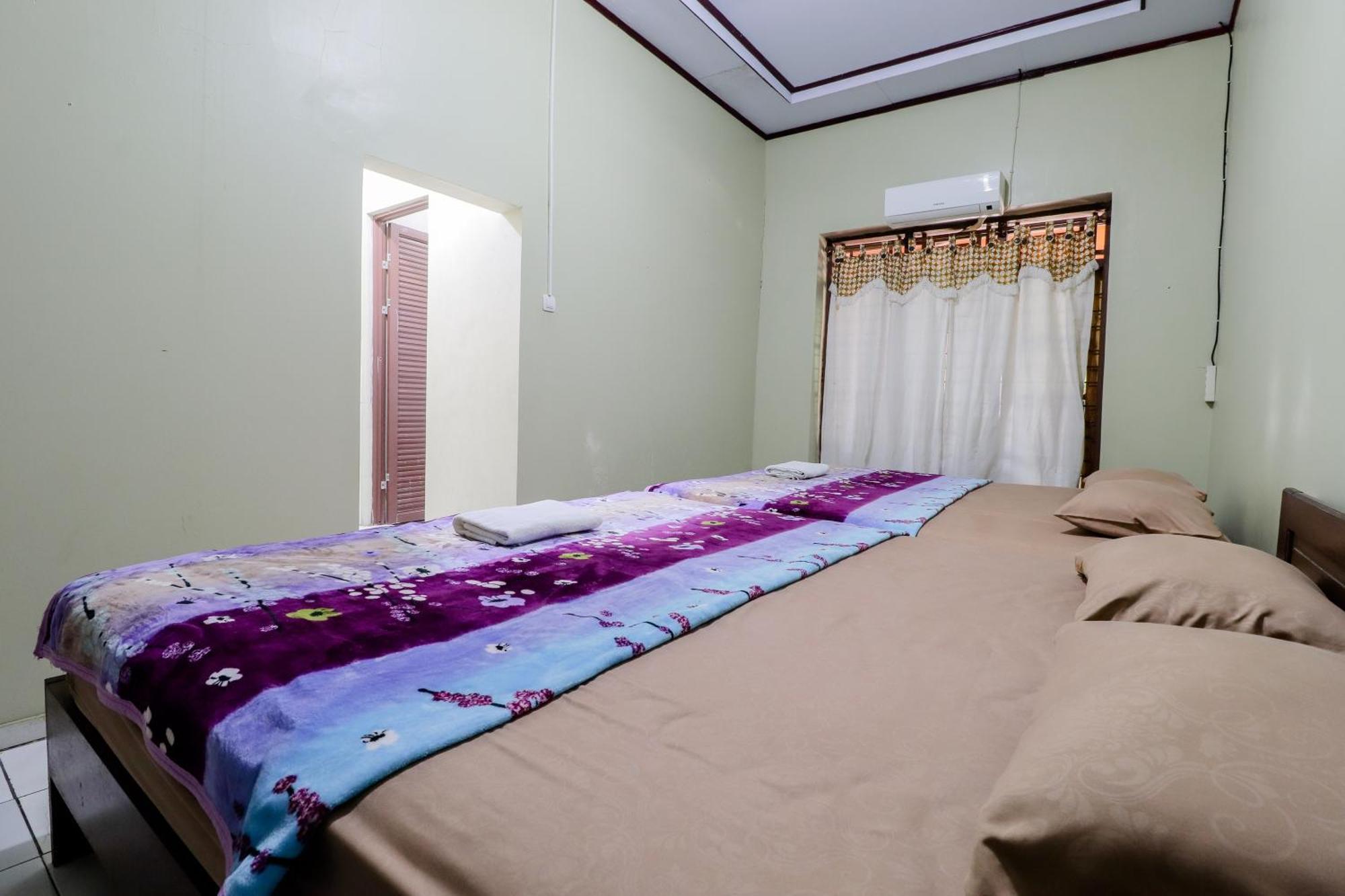 Nurudin House Apartamento Magelang Exterior foto