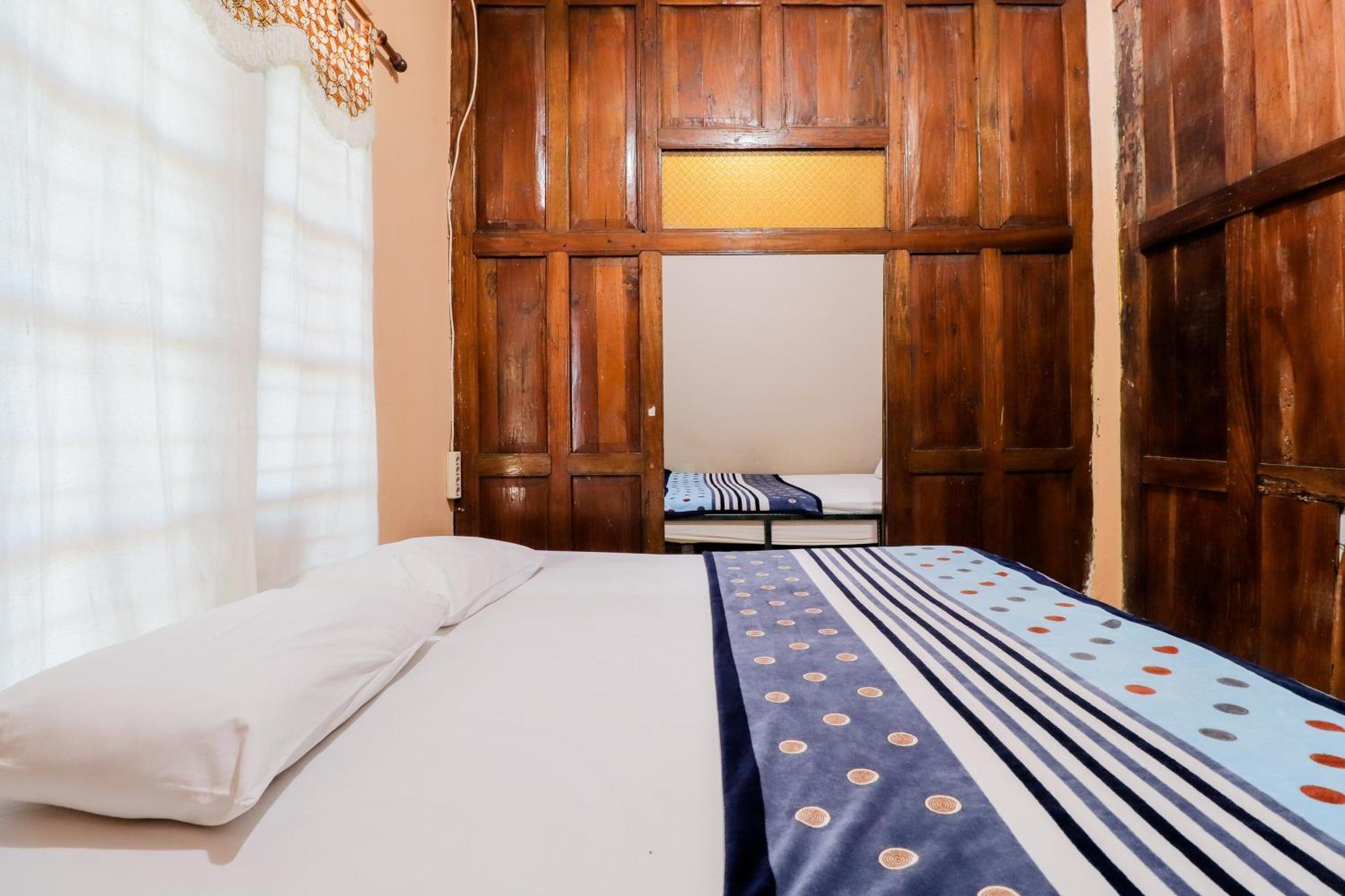Nurudin House Apartamento Magelang Exterior foto