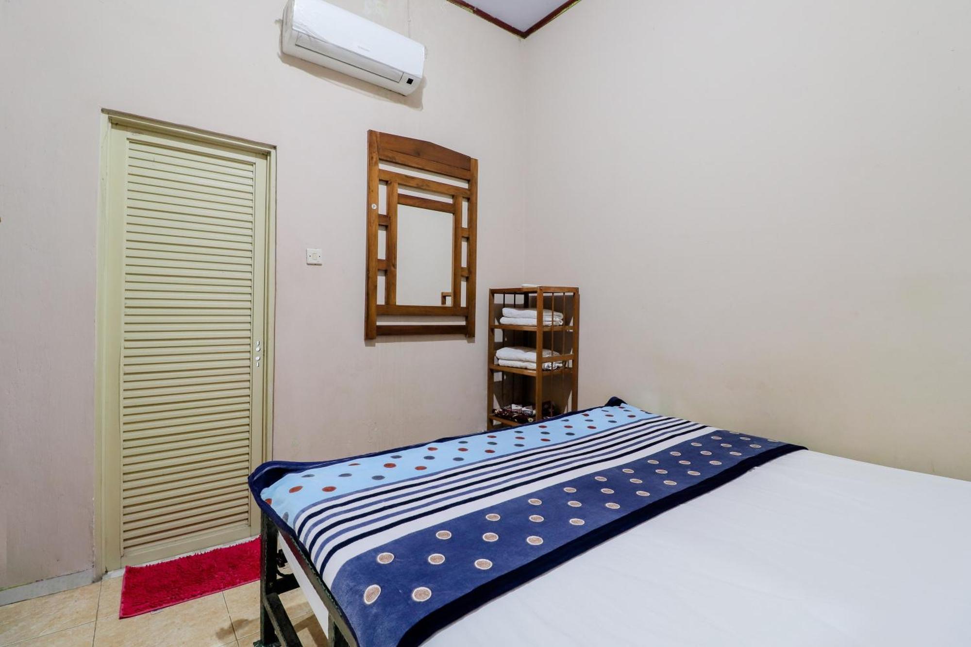 Nurudin House Apartamento Magelang Exterior foto