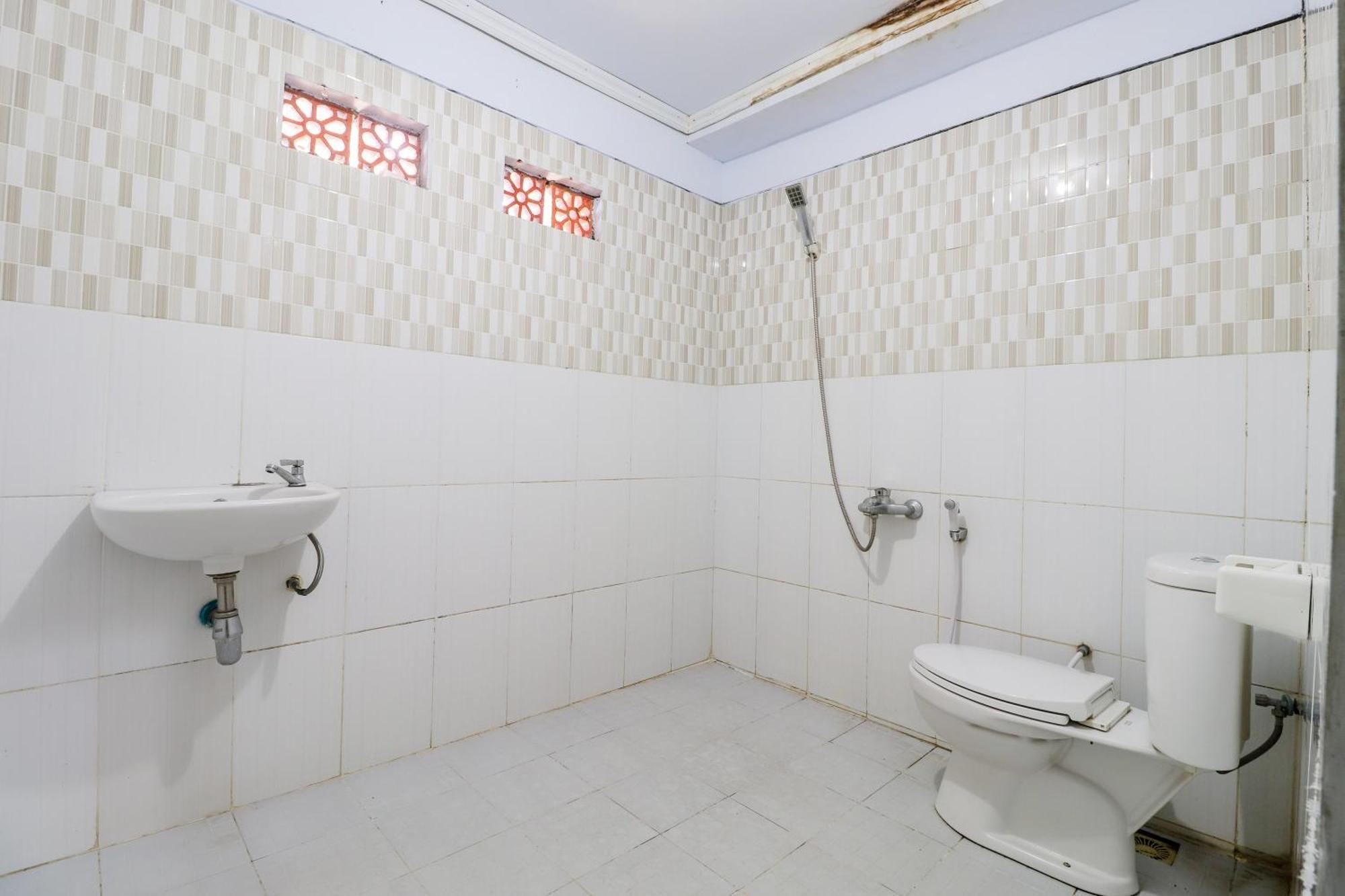Nurudin House Apartamento Magelang Exterior foto