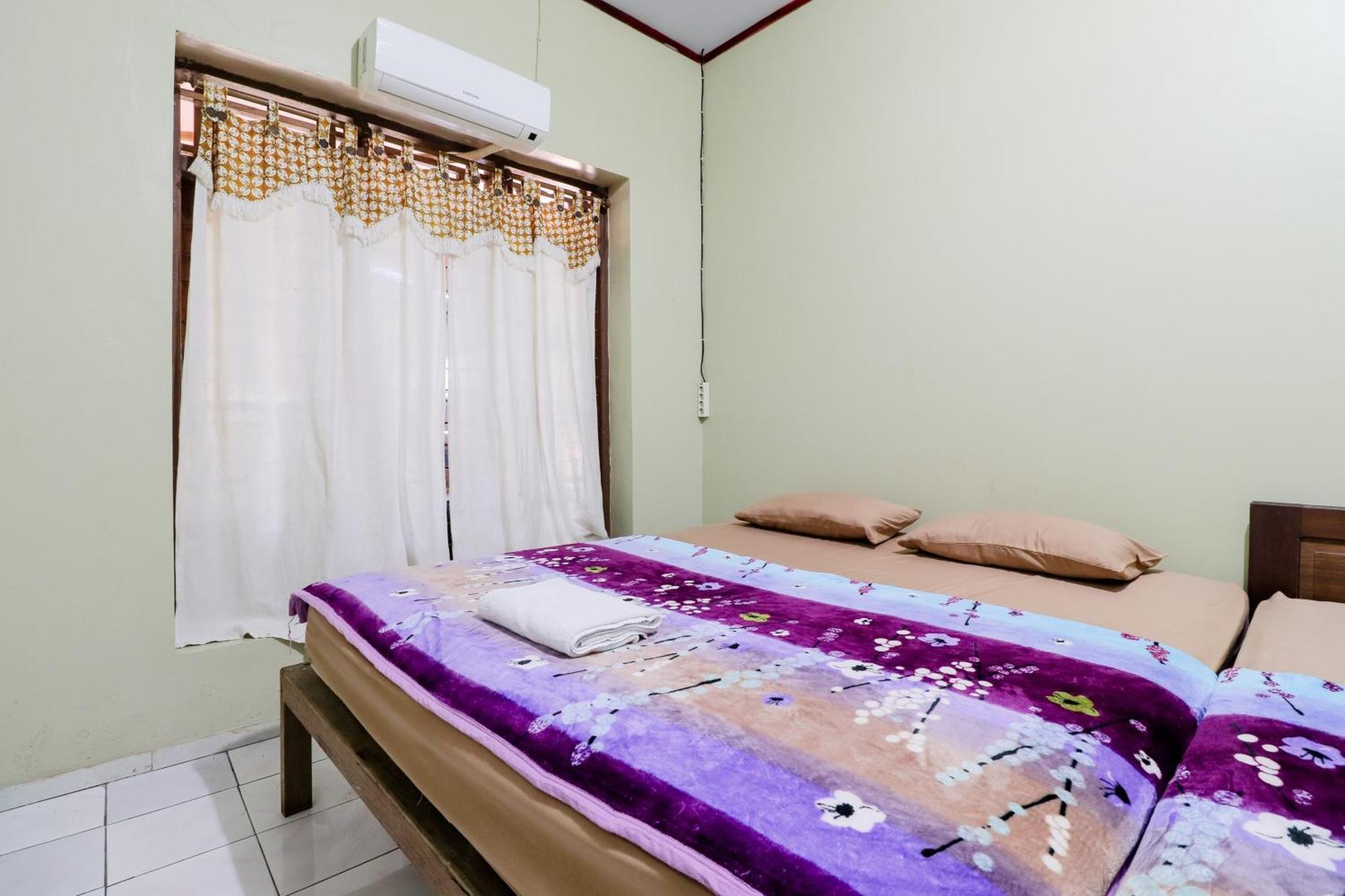 Nurudin House Apartamento Magelang Exterior foto