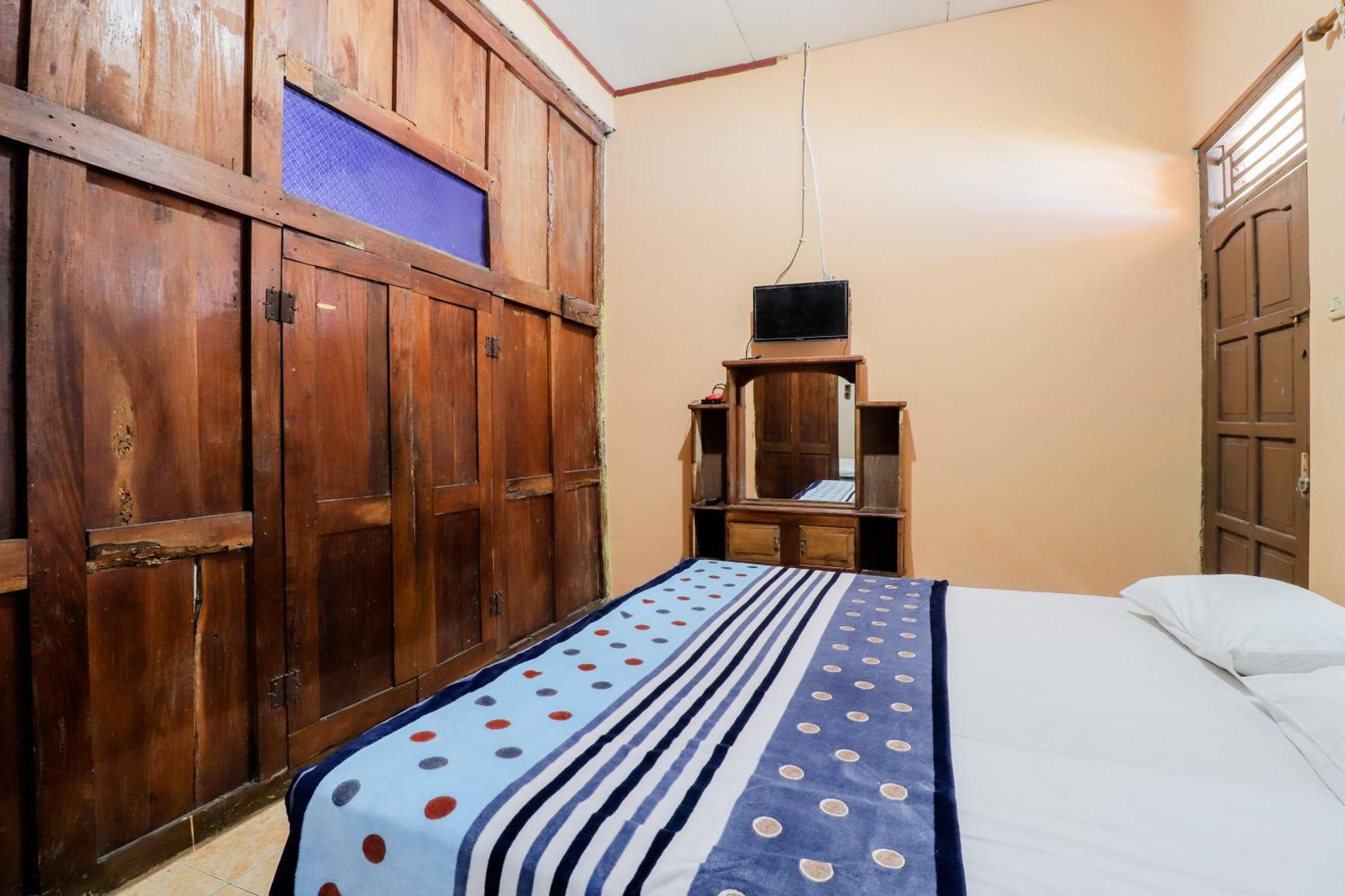 Nurudin House Apartamento Magelang Exterior foto