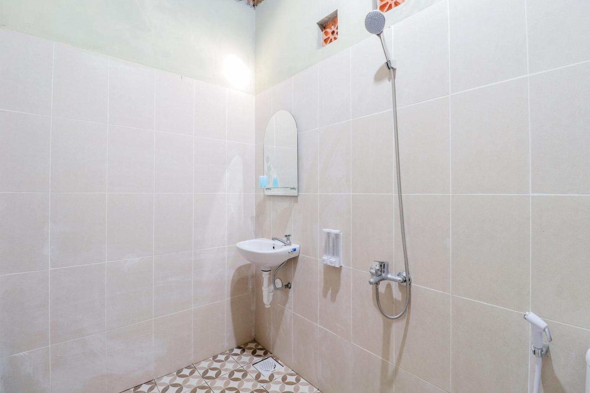 Nurudin House Apartamento Magelang Exterior foto