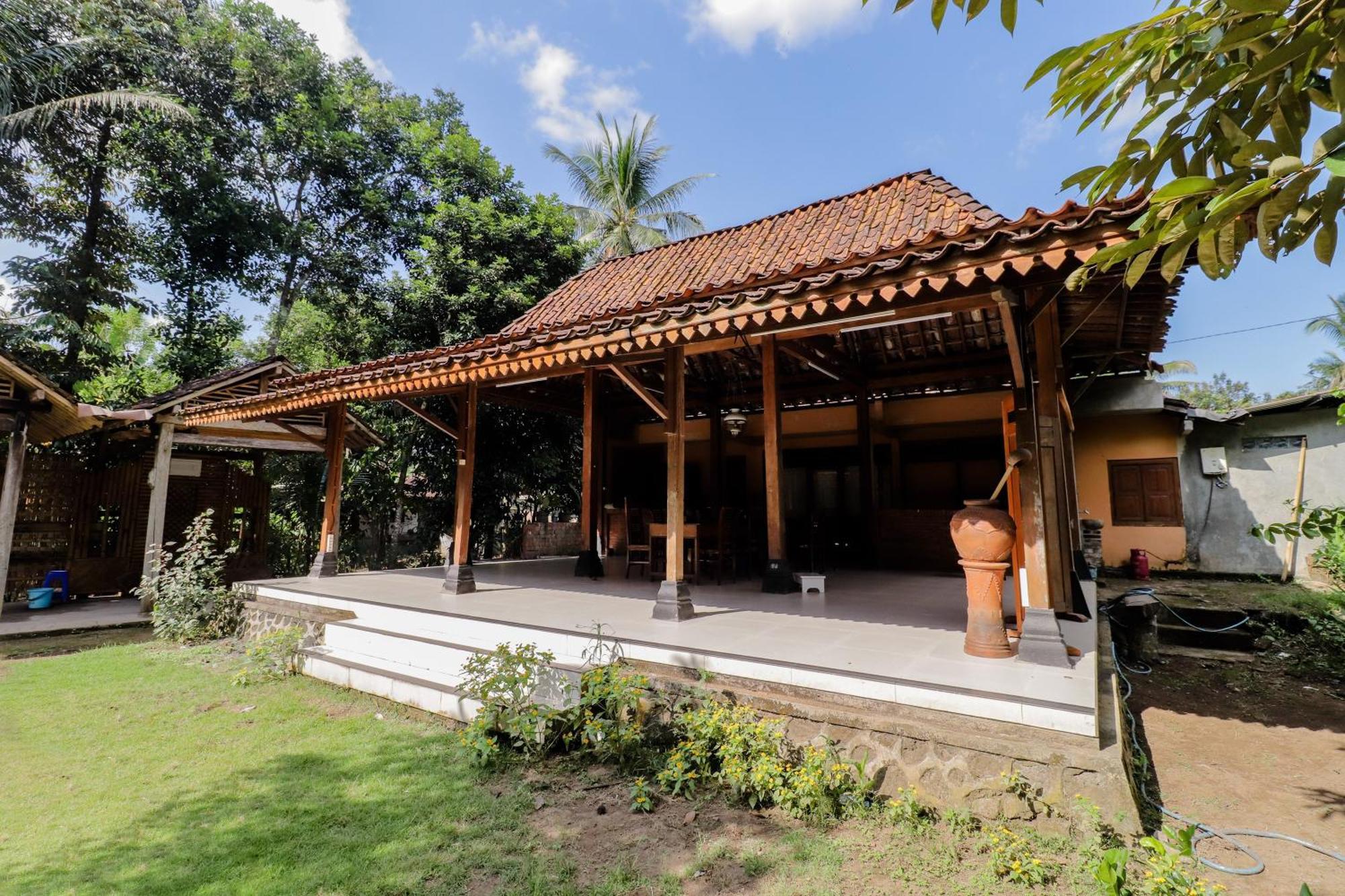 Nurudin House Apartamento Magelang Exterior foto