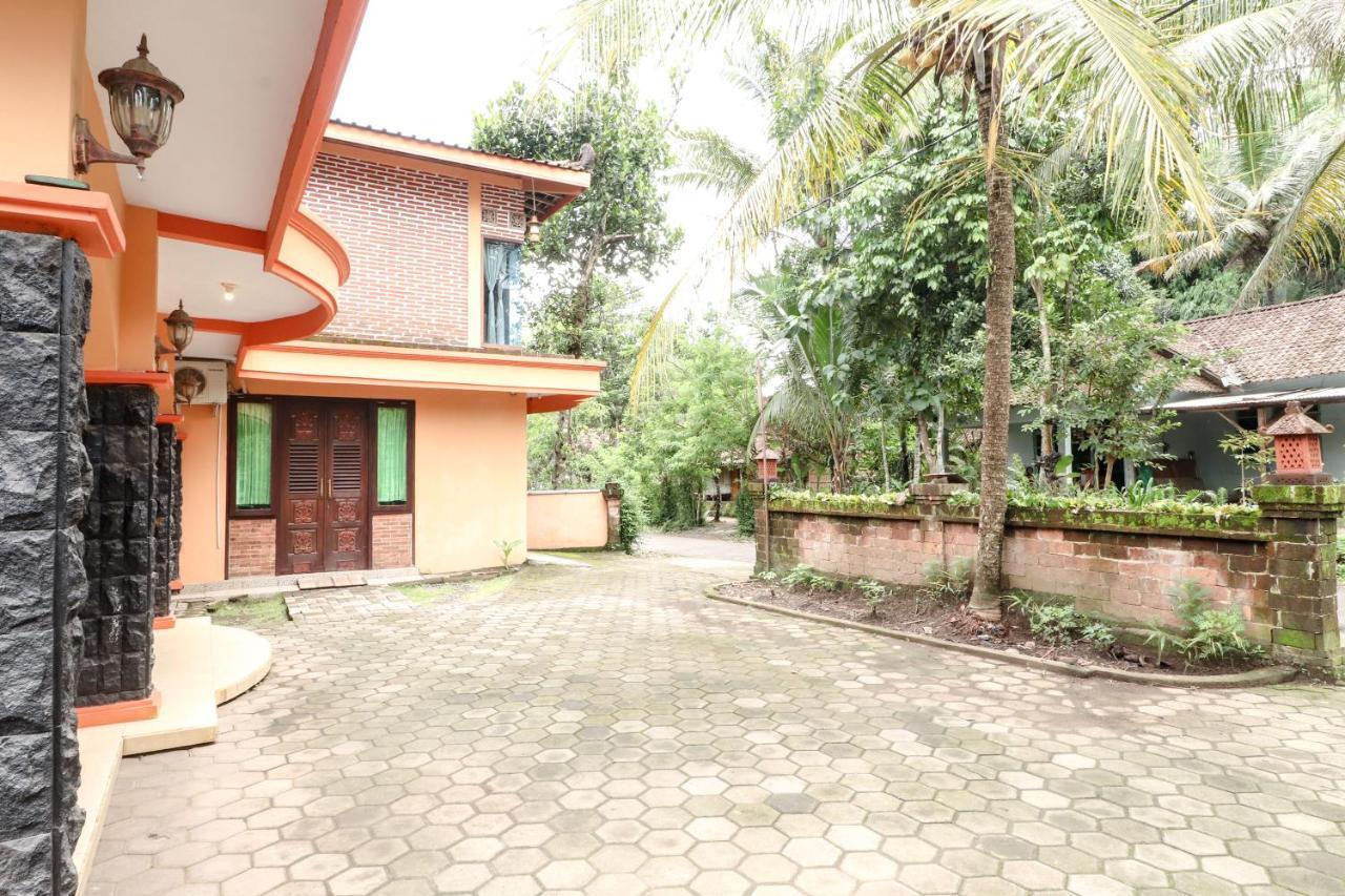 Nurudin House Apartamento Magelang Exterior foto