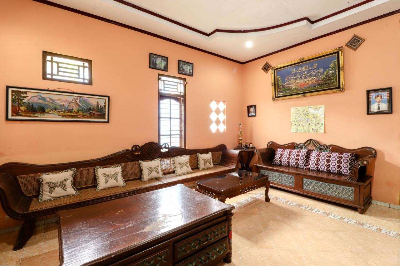 Nurudin House Apartamento Magelang Exterior foto